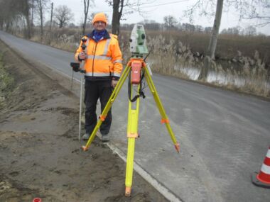 Leica Totalstation TCRP1201 mit CS15 im Einsatz